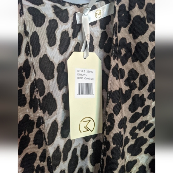 Club Moda Women's Leopard Print & Pink w/ Lace Kimono - One Size NWT! - Picture 2 of 9